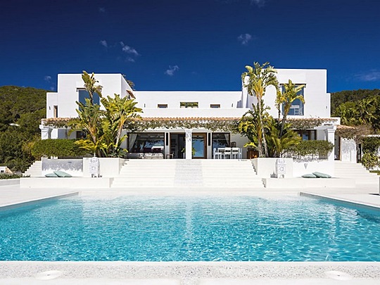 discover-the-ultimate-luxury-experience-in-ibiza-rent-exquisite-villas-for-your-dream-vacation